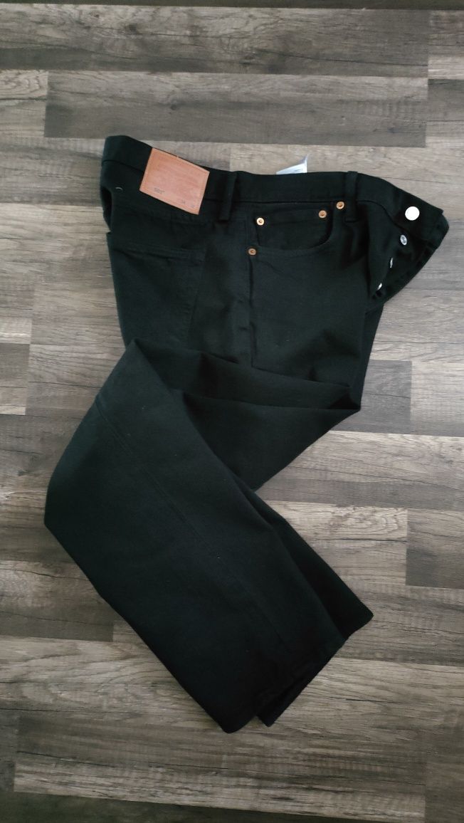 klasyczne , czarne ,nowe spodnie LEVI'S 501  34/32