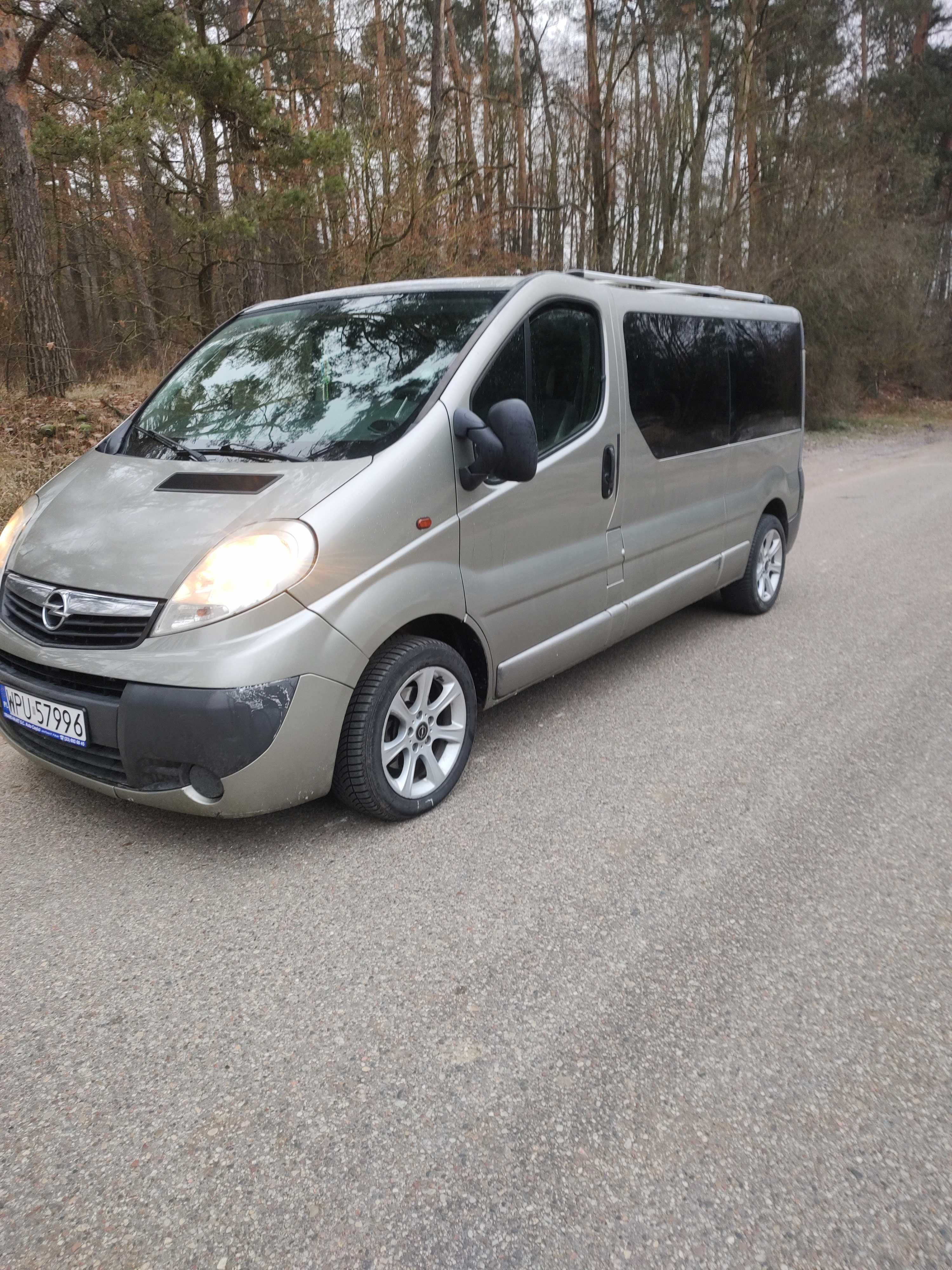 Sprzedam Opla Viwaro Long 9 os.2.l CDTI 2010 r.