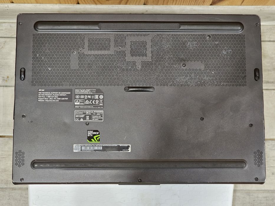 MSI 15.6" 144Hz/i7 8750H/GTX 1070 8GB/RAM 16GB/SSD 1000GB