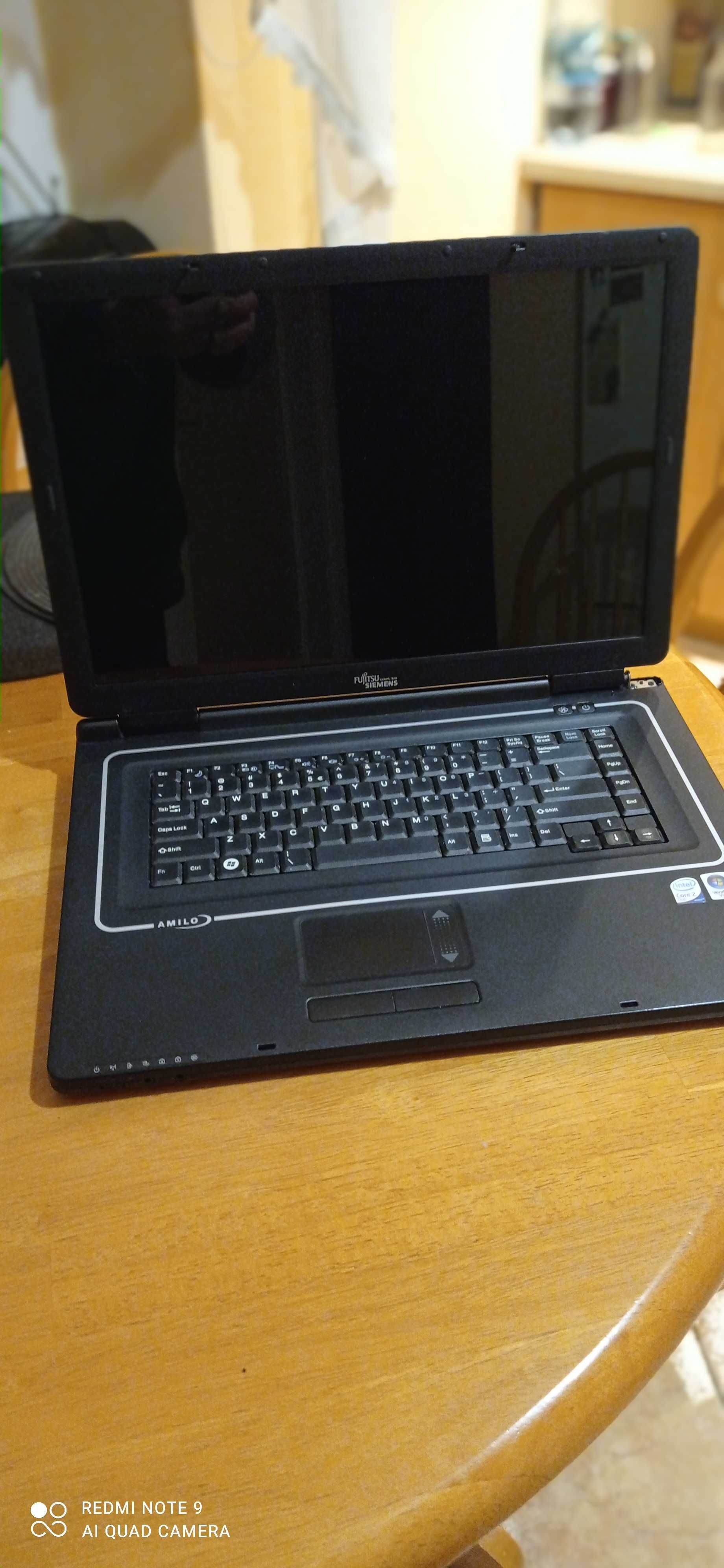 Laptop  „Fujitsu Siemene” 17cal