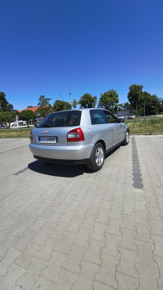 Audi A3 1.6 8l 102KM Hak
