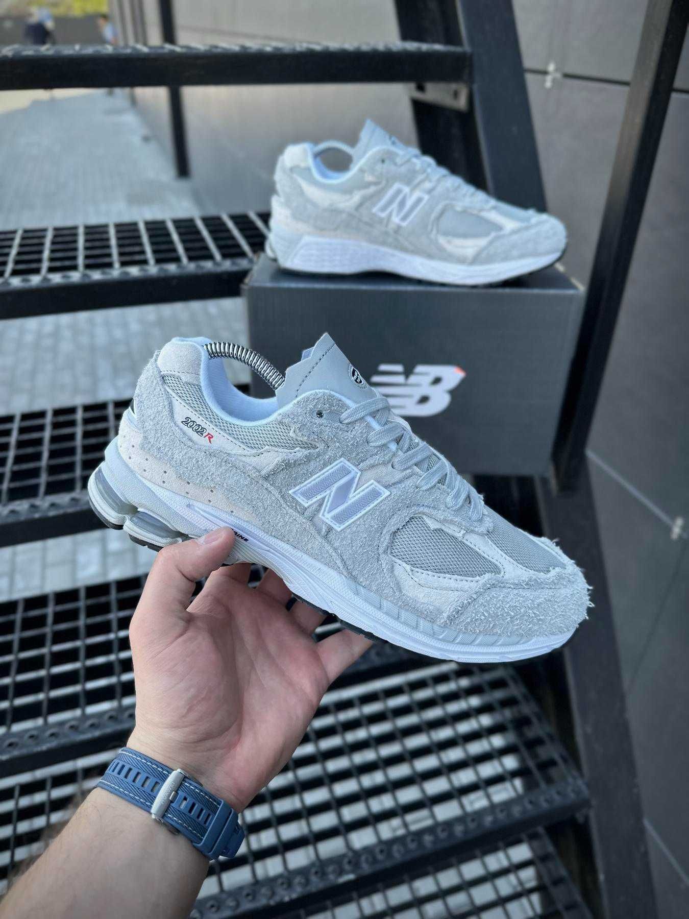 Кроссовки New Balance 2002R, 41-45 размер кросівки светло-серые