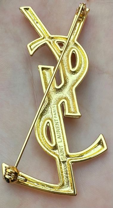 Broszka złota snake