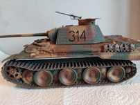Panther D z wnetrzem skala 1/35.