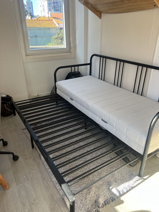 Cama extensivel IKEA FYRESDAL