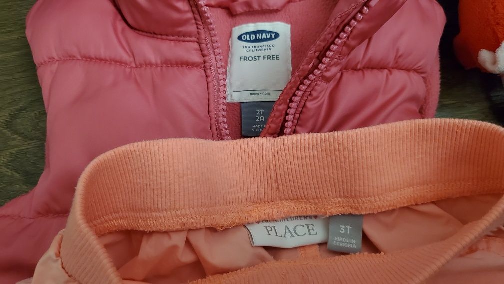 Жилетка для девочки на 2 года  Old navy, zara, hm б/у