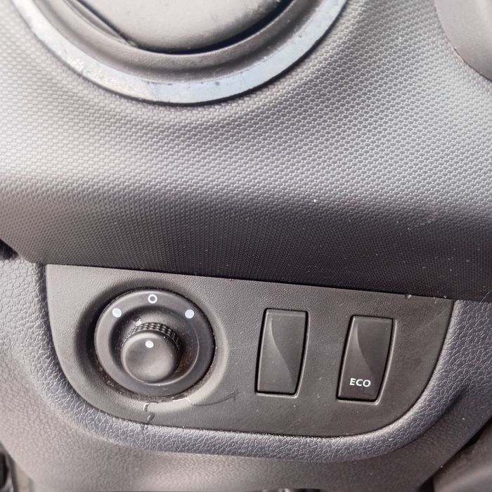 Dacia logan 2013 gasoleo 2399 € negociáveis