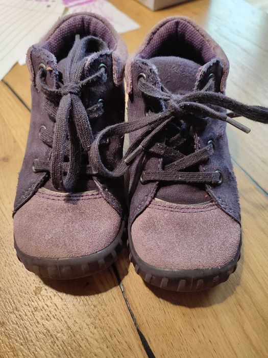 Ecco mimic - skórzane dziecięce lekkie buty trzewiki r. 25