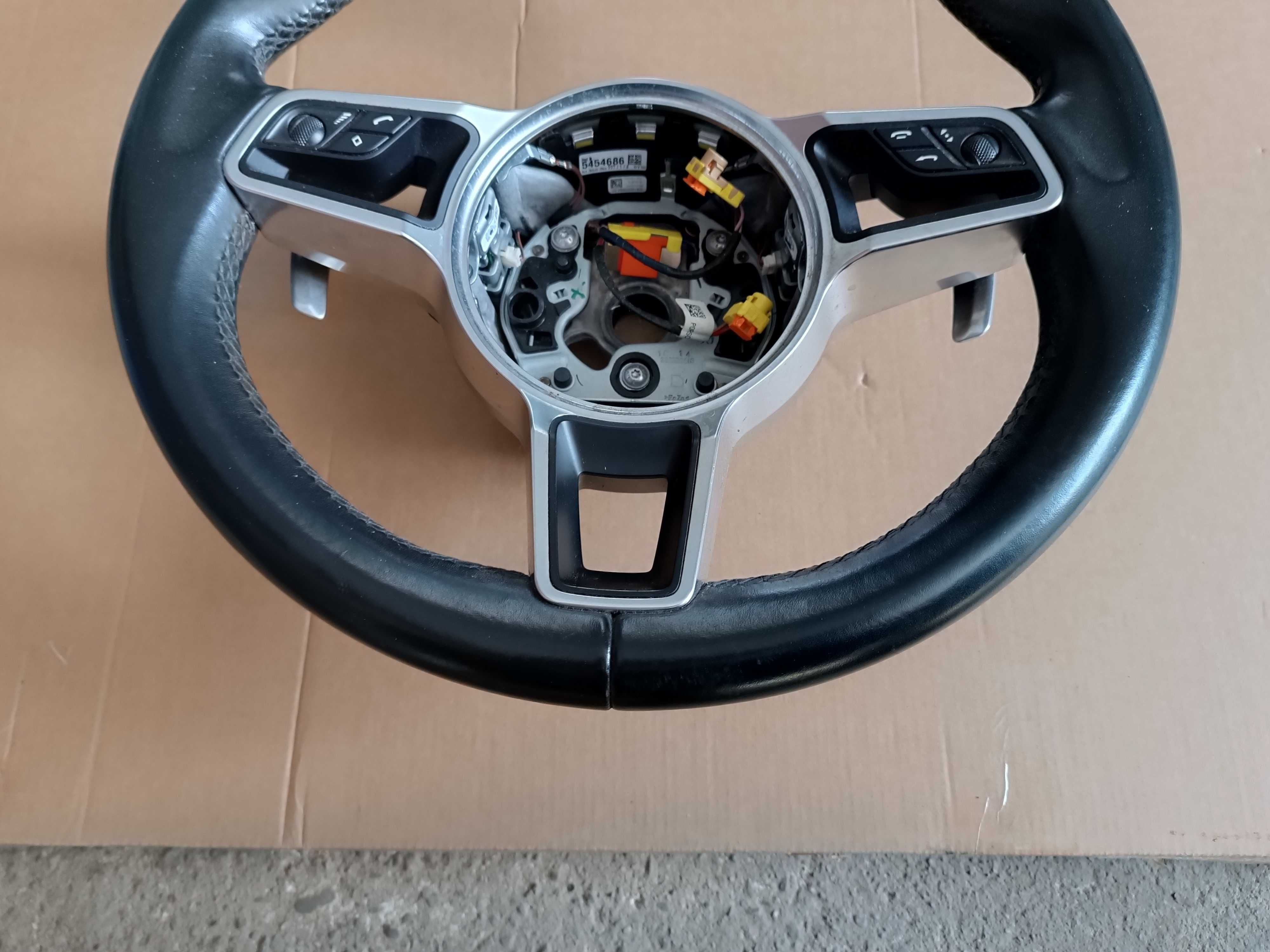 Kierownica Porsche macan S łopatki ładna