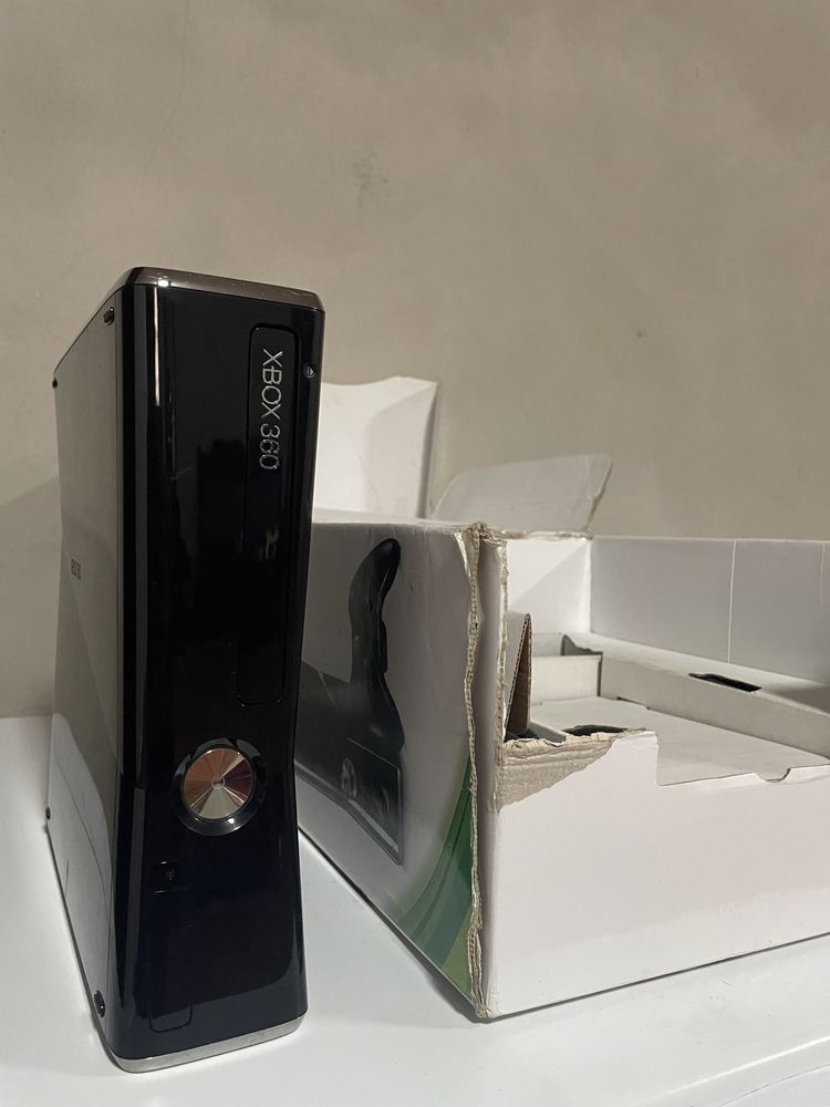 Xbox 360 slim 250GB