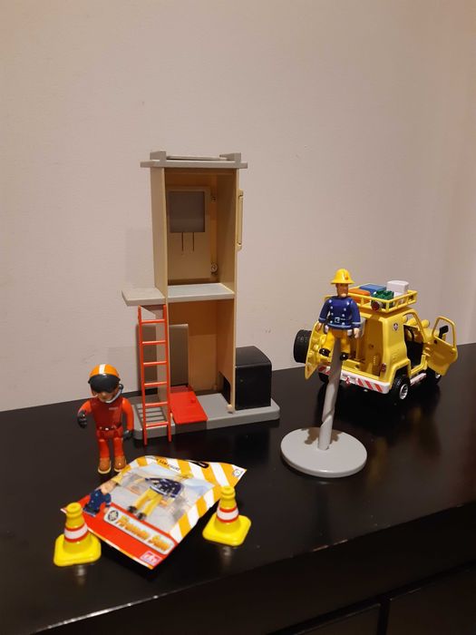 Conjunto Bombeiro Sam - torre dos bombeiros e carro da montanha