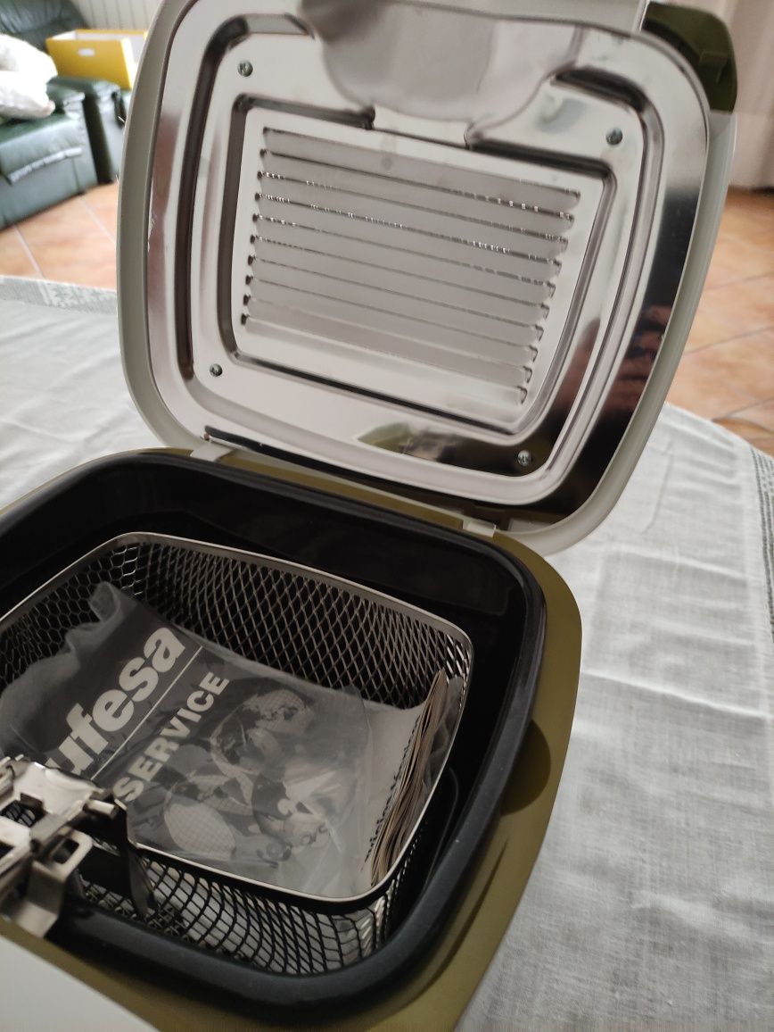 Fritadeira a óleo ufesa