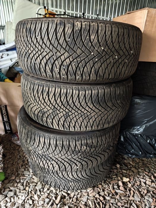 Opony całorcze zima - lato Goodride 245/40 R19 – jak nowe, rok 2024, u
