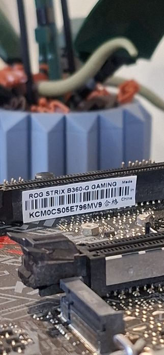 Материнська плата Asus Rog B-360-G