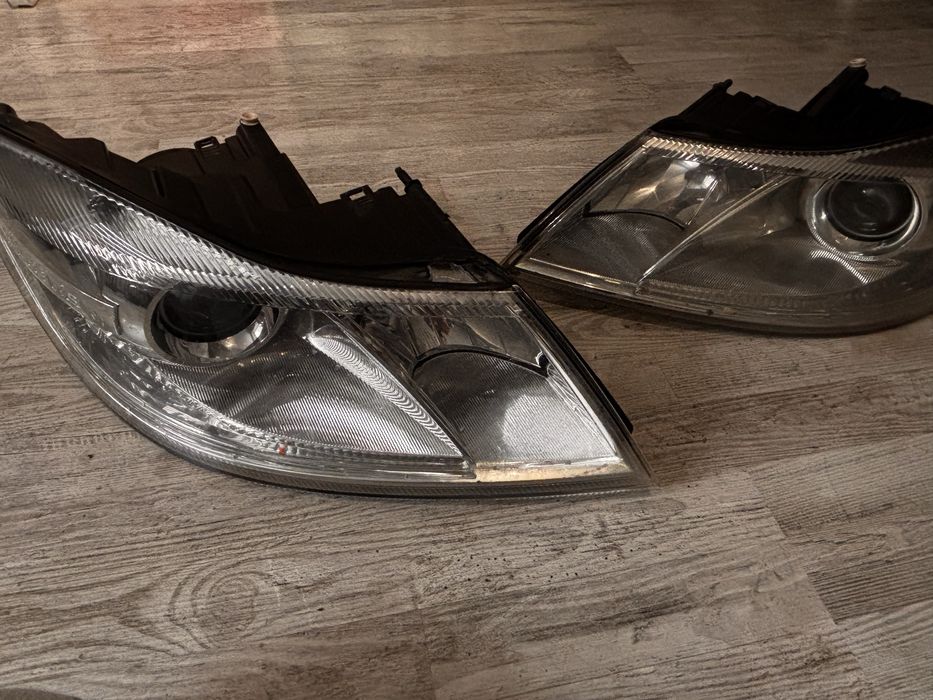 Lampy reflektory przód skoda octavia 2 fl