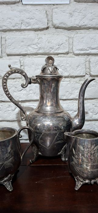 Zestaw platerowany, środek stołu