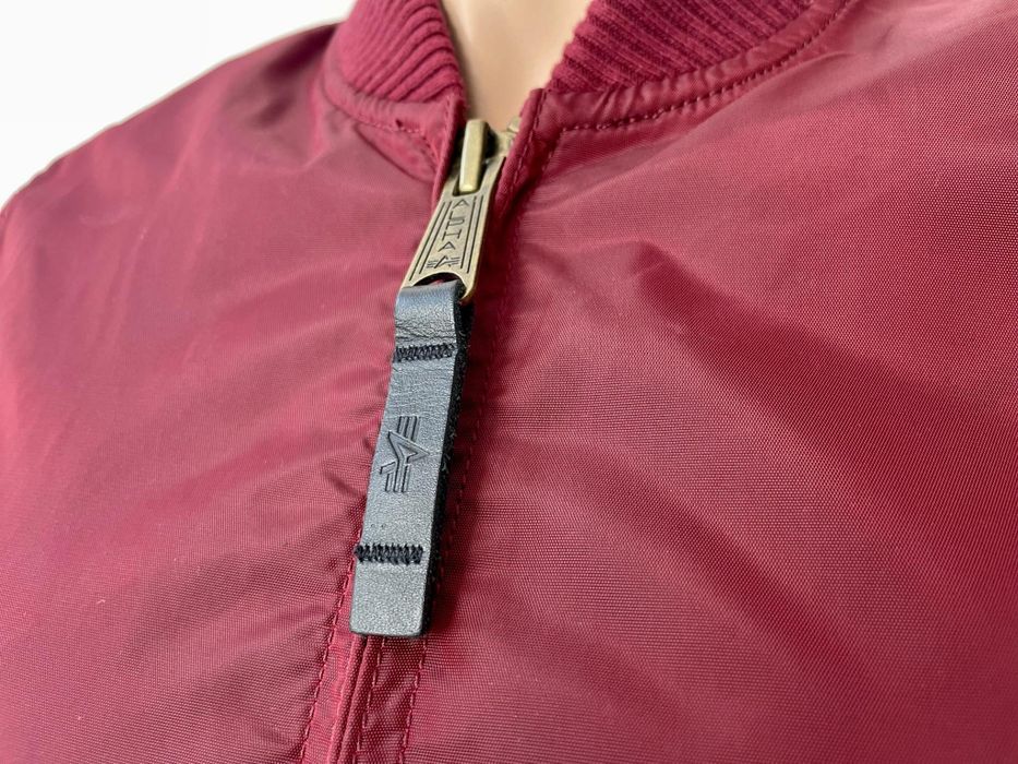 Alpha Industries bomberka kurtka damska XS
rozmiar:XS 
kolor:bordowy