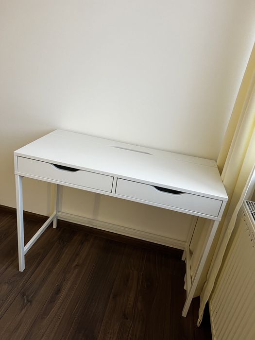 Письмовий стіл ІКЕА АЛЕКС білий