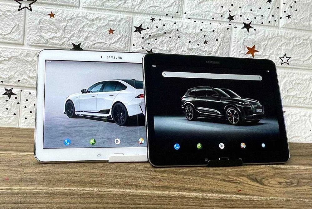 Планшет Samsung 10 дюймів