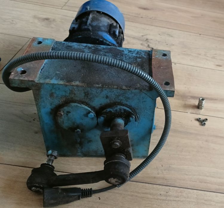 Silnik do podajnika pieca BESEL Janpa MOTOREDUKTOR