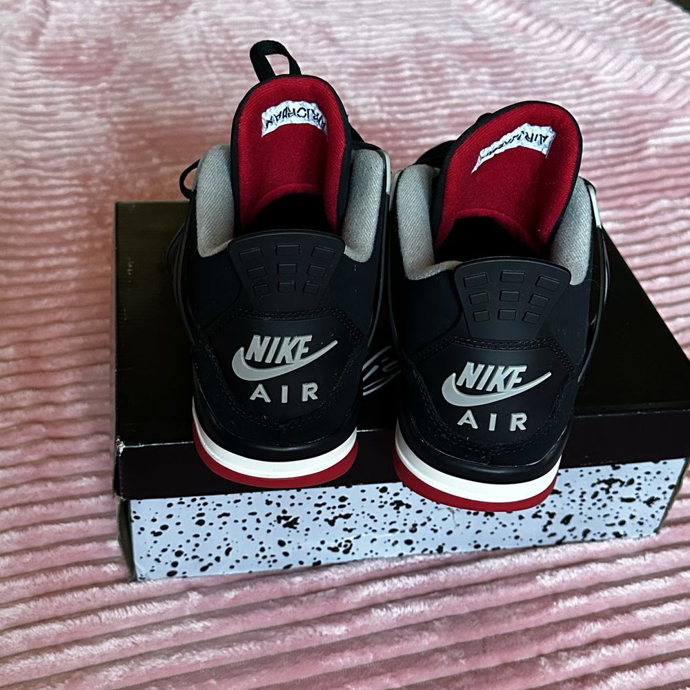 Air Jordan 4 retro black/red
