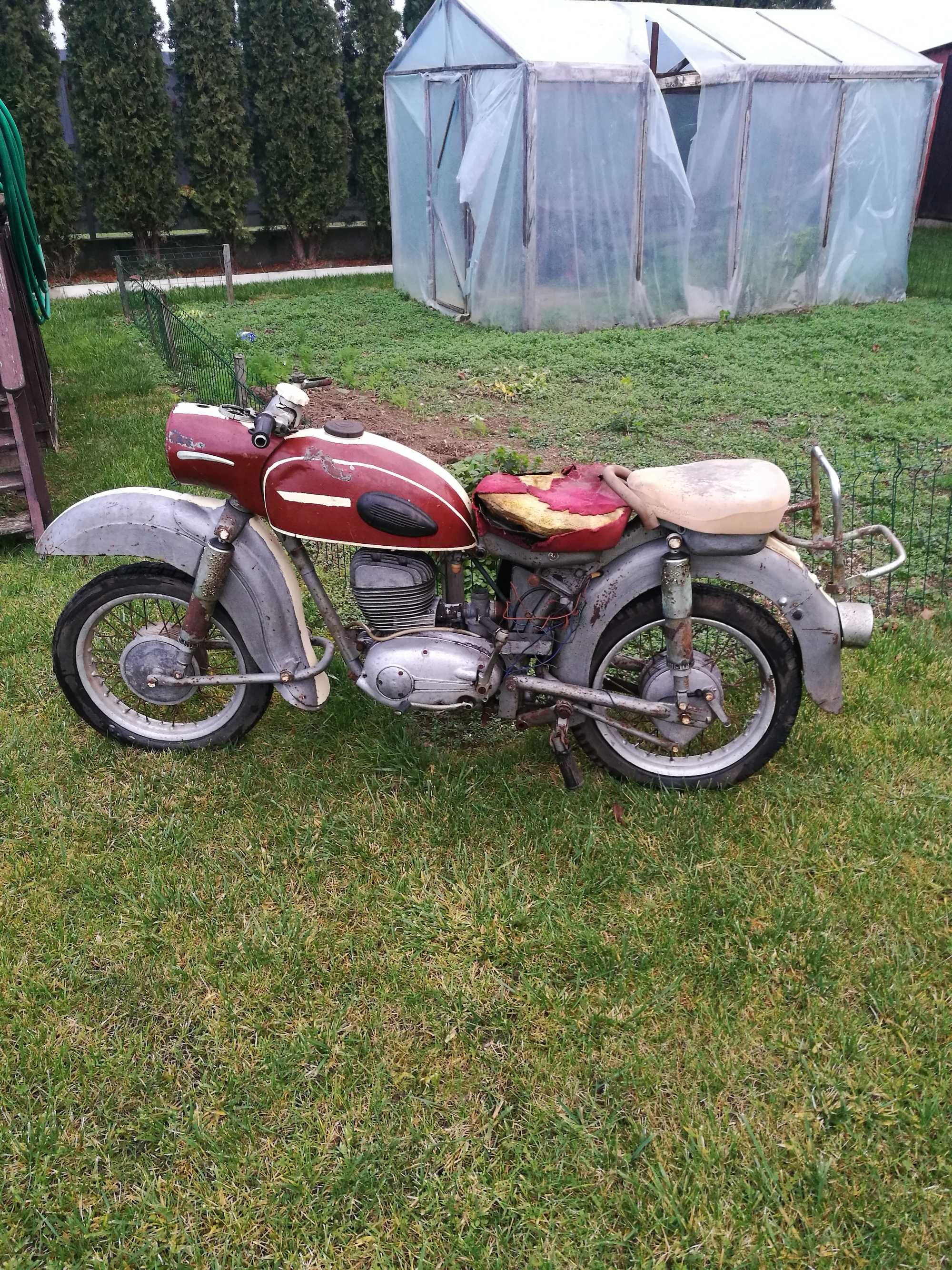 MZ 250 MZ-250--Jaskółka JASKÓŁKA