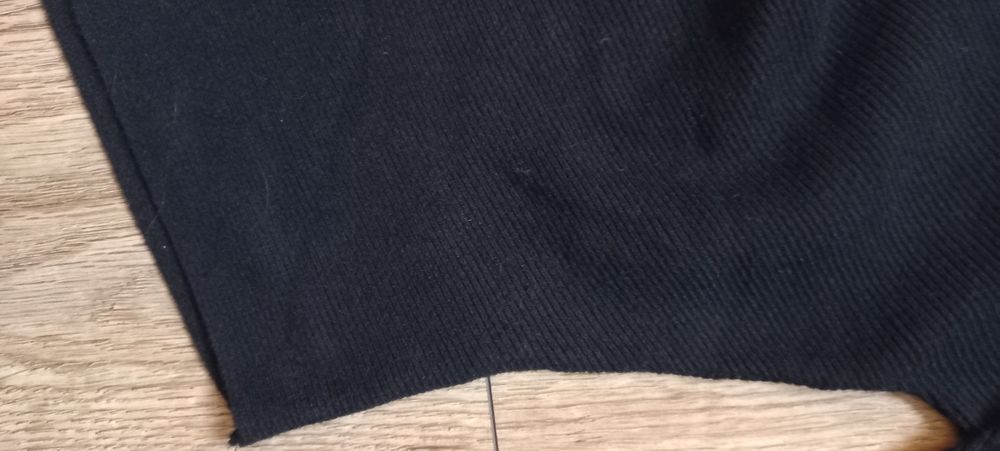 Sweter półgolf czarny