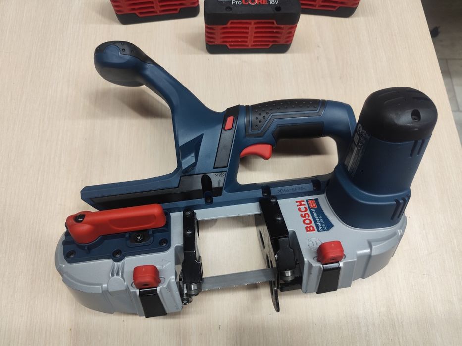 Bosch GCB 18V-63 безщіткова стрічкова пила по металу Бош Оригінал