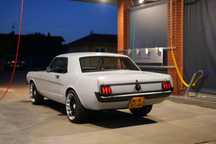 Ford Mustang 1965 V8 jak NOWY
