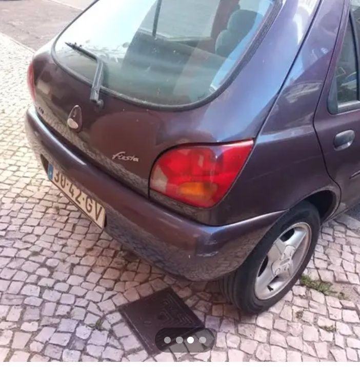 Fiesta gasolina 1996