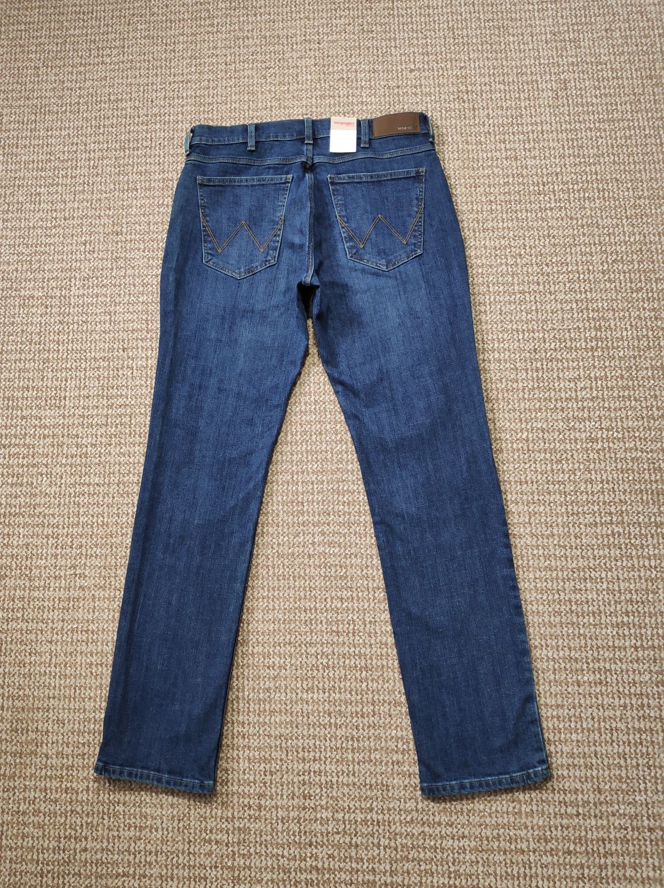 Wrangler Regular Fit джинси оригінал W32 L32 нові