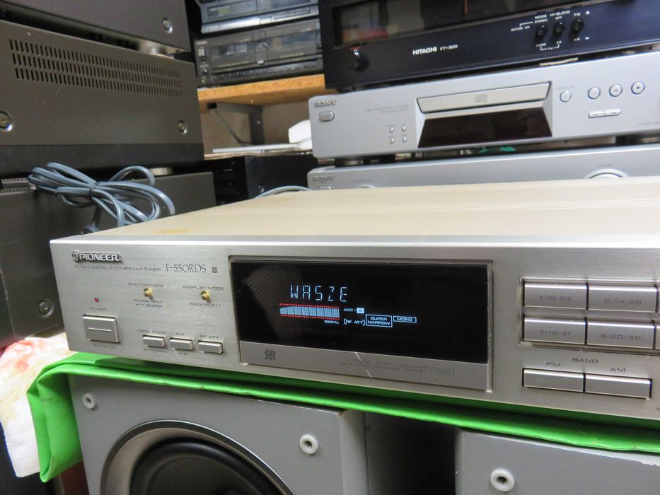 Tuner Pioneer F-550RDS