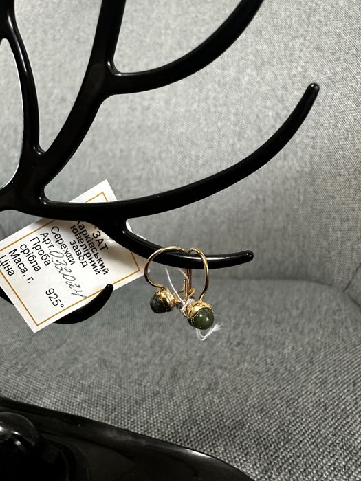 Срібні вінтажні сережки 925 в позолоті нефрит