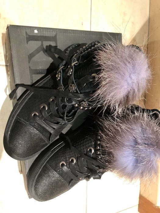 Vendo ténis pretos Replay ( como novos )