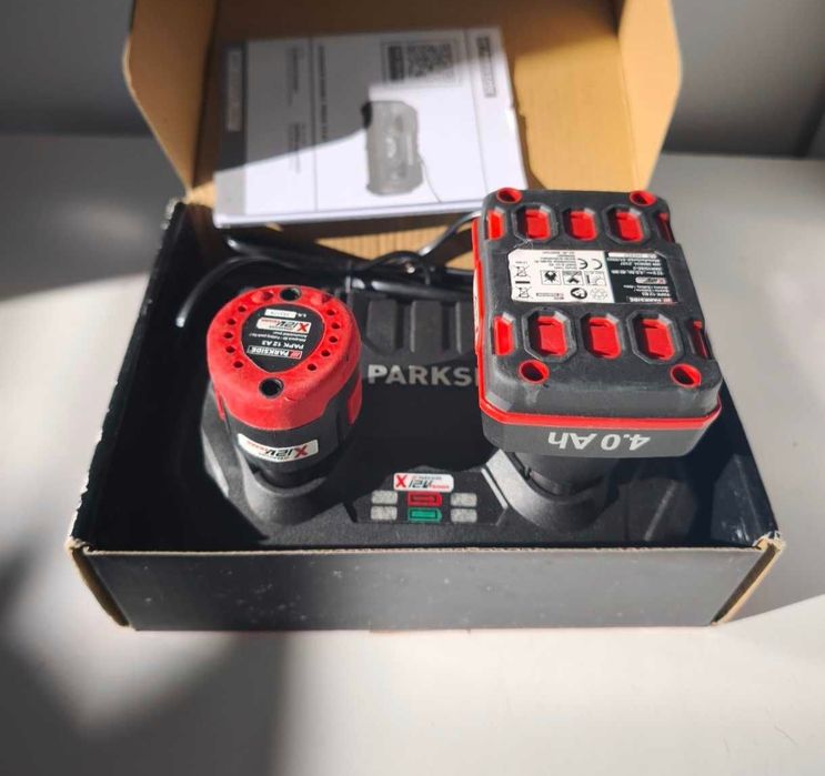 Carregador Rápido Duplo 4.5Ah 12V Parkside