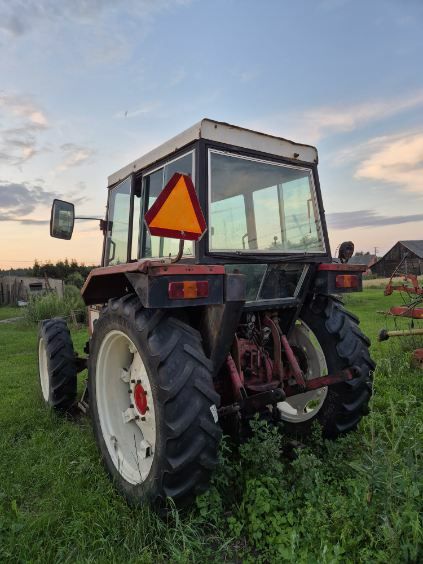 Ciągnik  case international  844