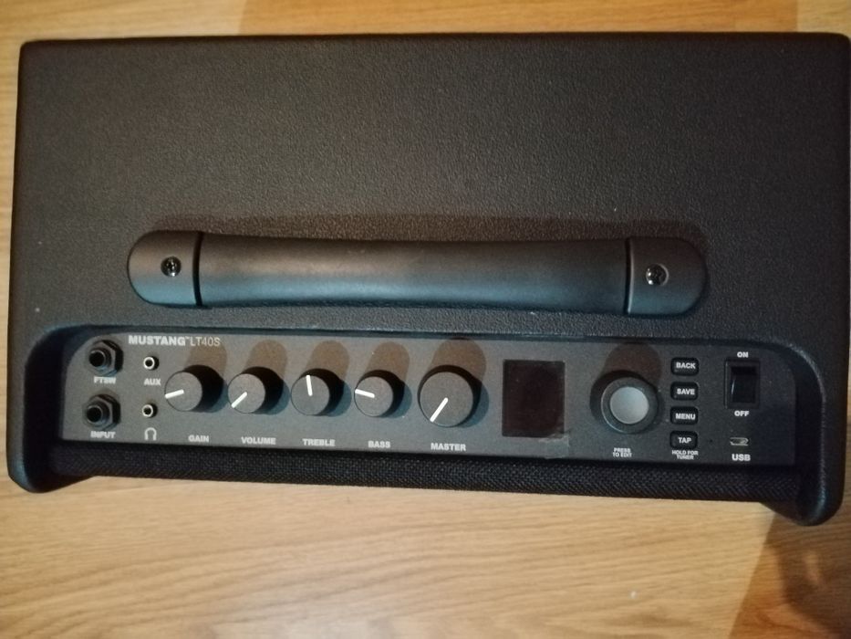 Fender Mustang LT40S - Amplificador