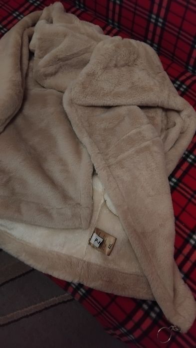 Шубка нова колір беж великий розмір