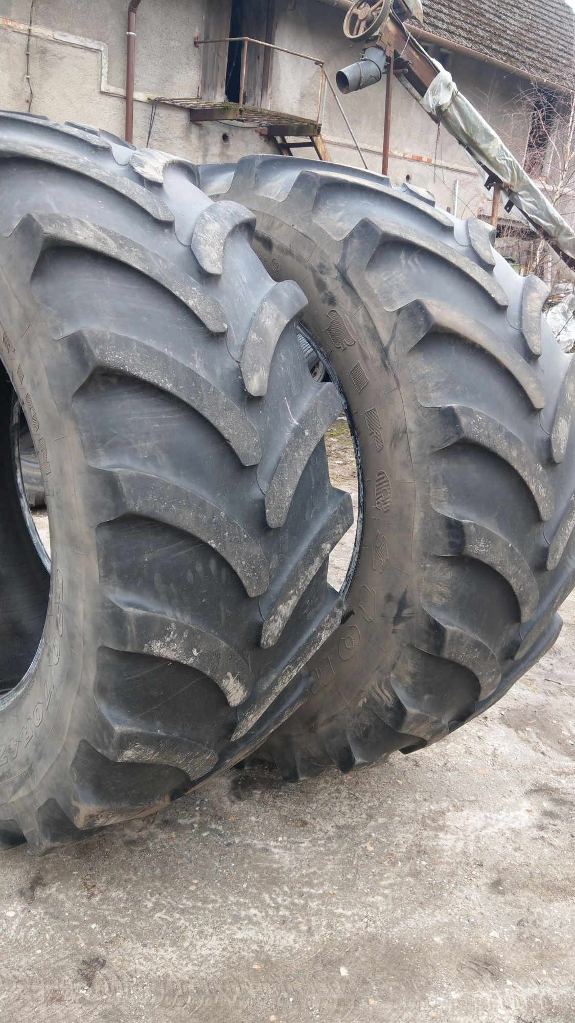 Opony 620/70R42 Firestone 650/65R42 John Deere Fendt MF Deutz Case