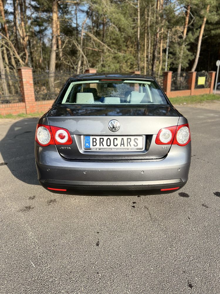 Volkswagen Jetta 1.6 Fsi 2007 rok Mały przebieg! Z Niemiec!