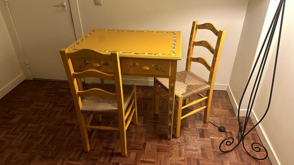 Conjunto Mesa & 2 Cadeiras – Estilo Tradicional Alentejano / Vintage