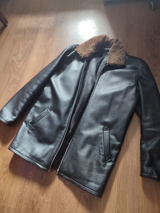 Шкіряна зимова чоловіча куртка