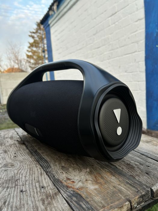 JBL Boombox 2 .!
