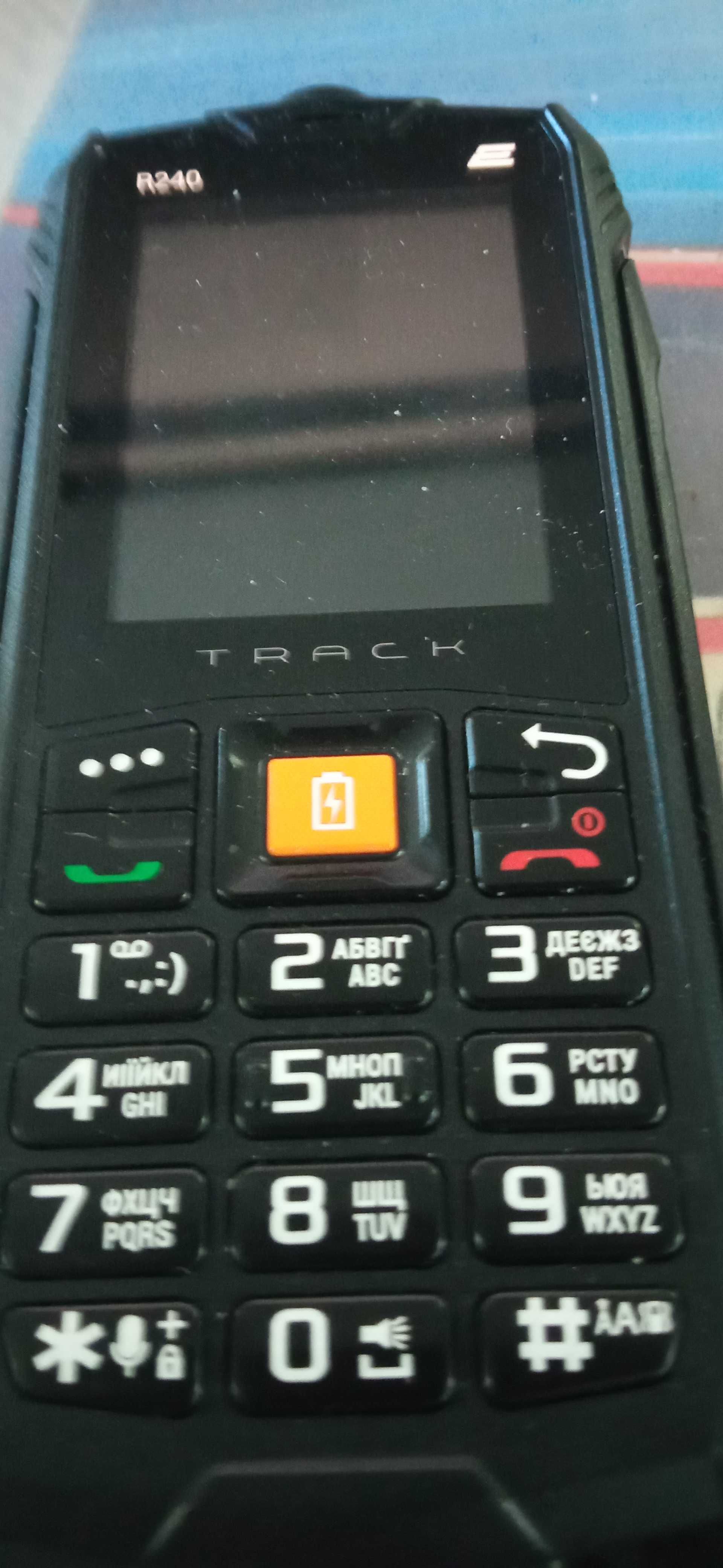 Мобильный телефон 2E R420 2020 Track Dual Sim Black