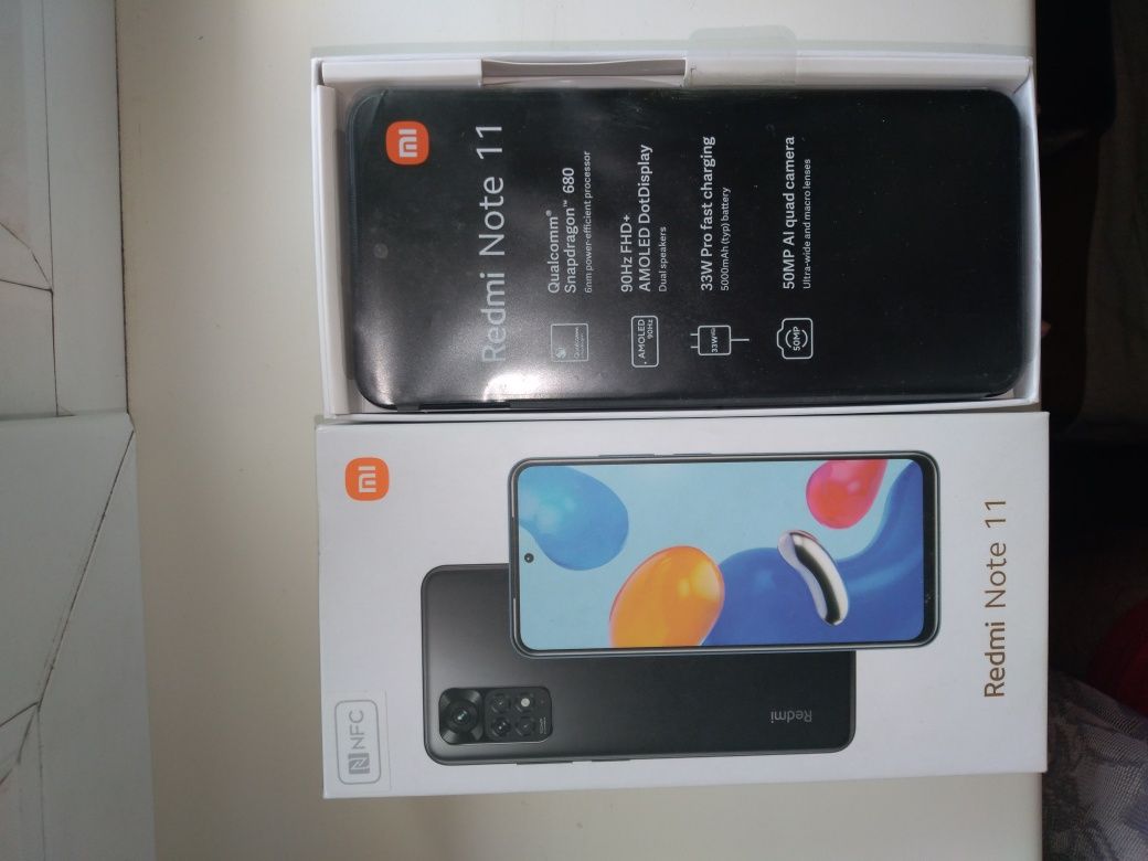 Redmi Note 11 память  4/128 новый