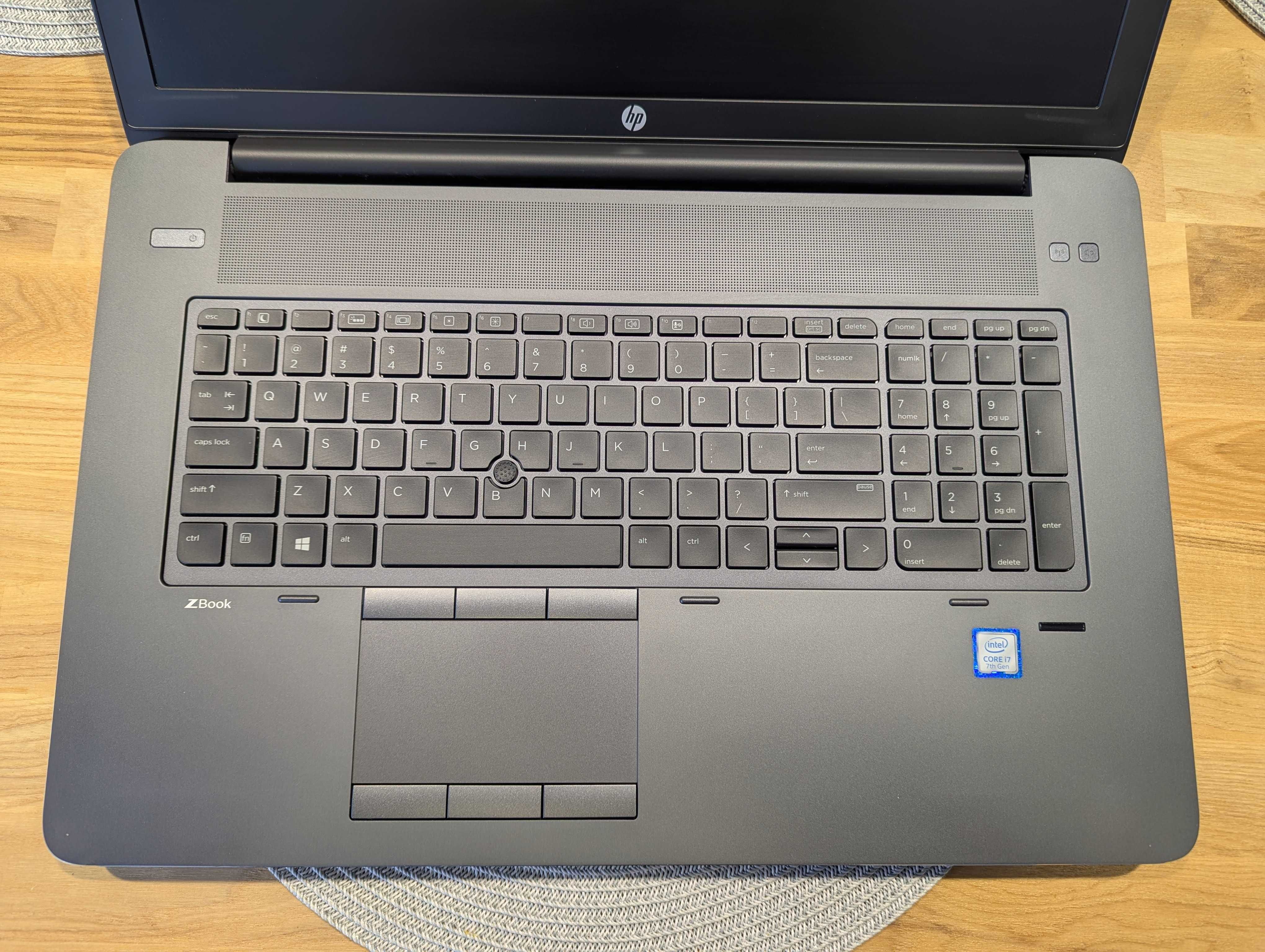 HP ZBOOK 17 G4/FHD IPS/i7-7820hq/p3000 6gb/16Gb ddr4/256m2/win