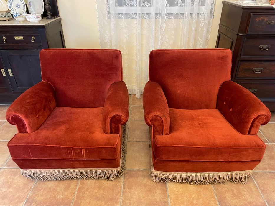 Bonitas poltronas veludo vermelho