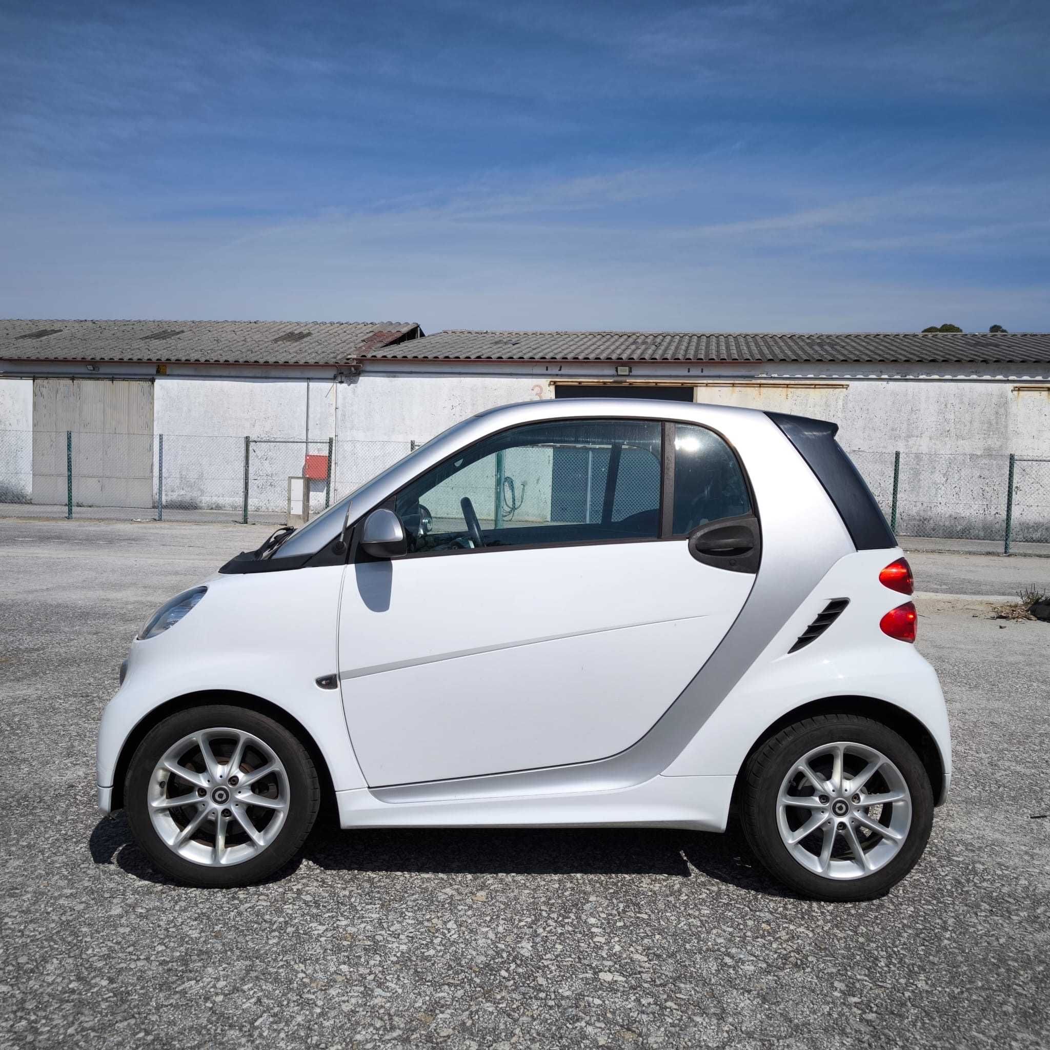 Smart ForTwo Coupé 0.8 cdi Passion 54 - Nacional e com 144.000km