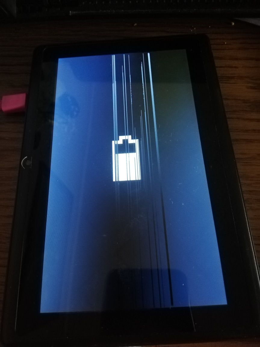 Tablet Overmax najprawdopodobniej uszkodzony