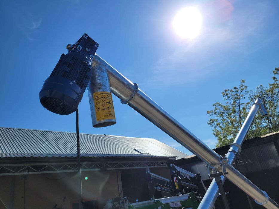 Przenośnik zbożowy ślimakowy/ Żmijka do zboża/ Podajnik ziarna OCYNK